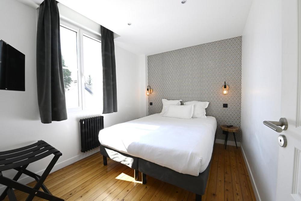 Manoir De L'Eveche Et Spa Лизио Екстериор снимка
